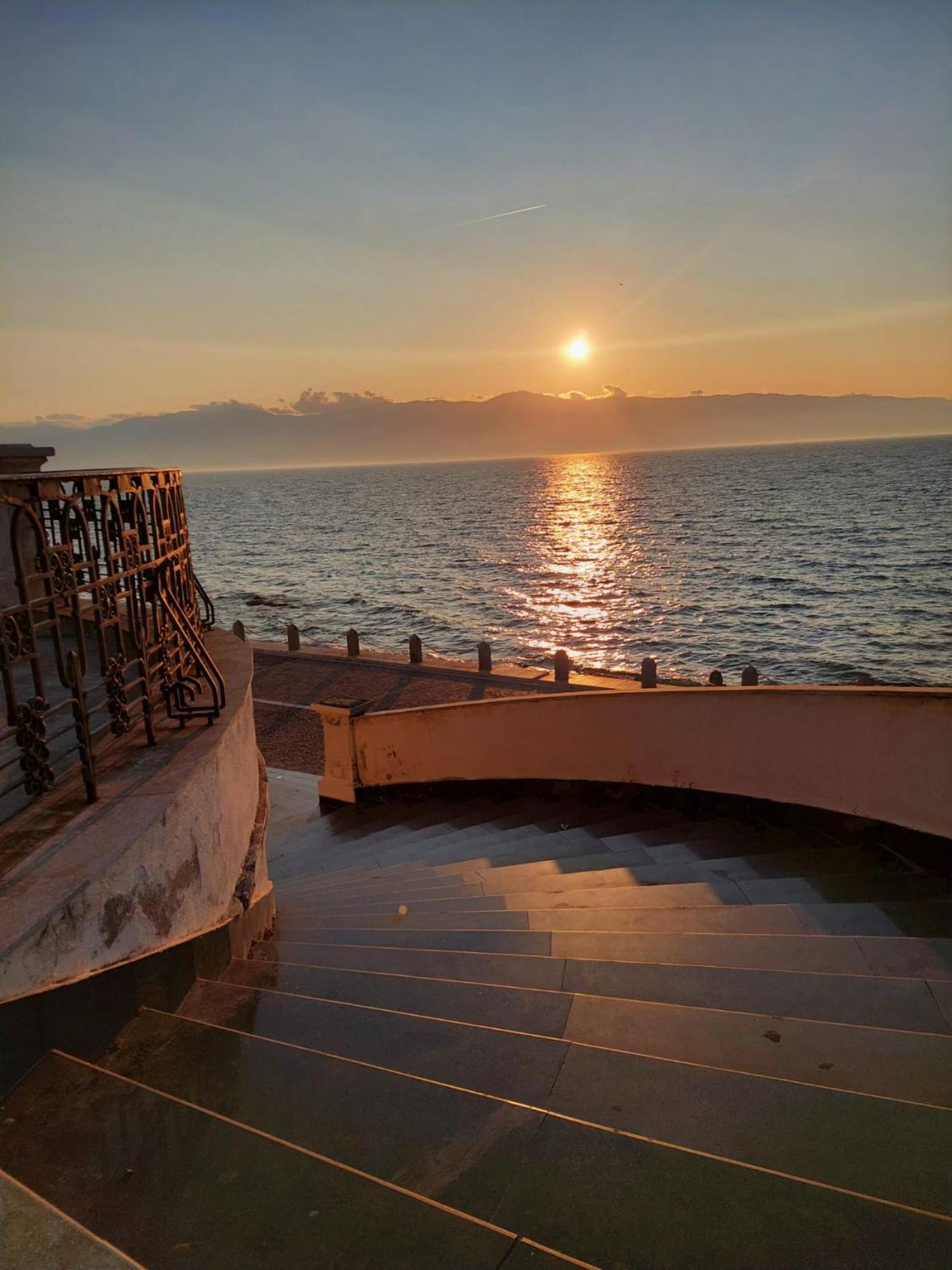 Strettomare-Business & Travel Apartment Reggio di Calabria Luaran gambar